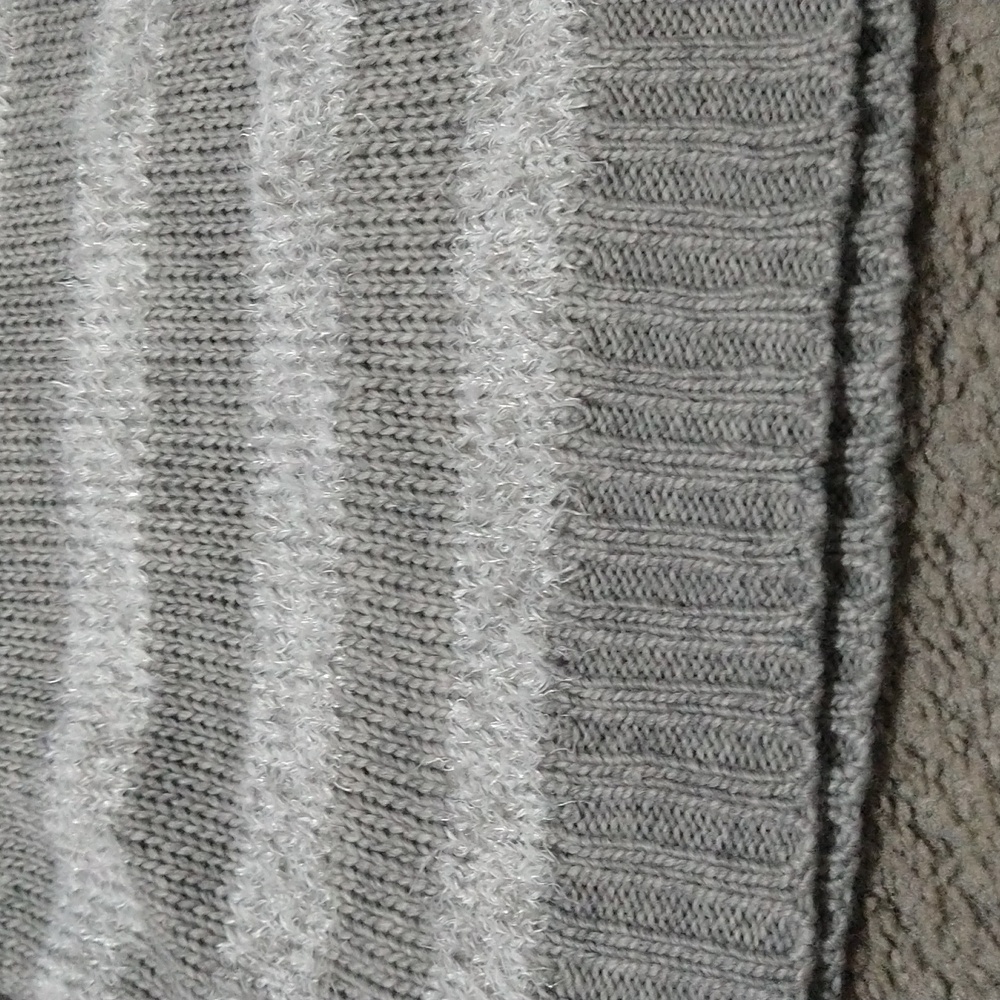 FANG Sweater - Picture 5 of 14